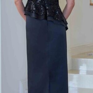 Elegant Black Women's Skirt